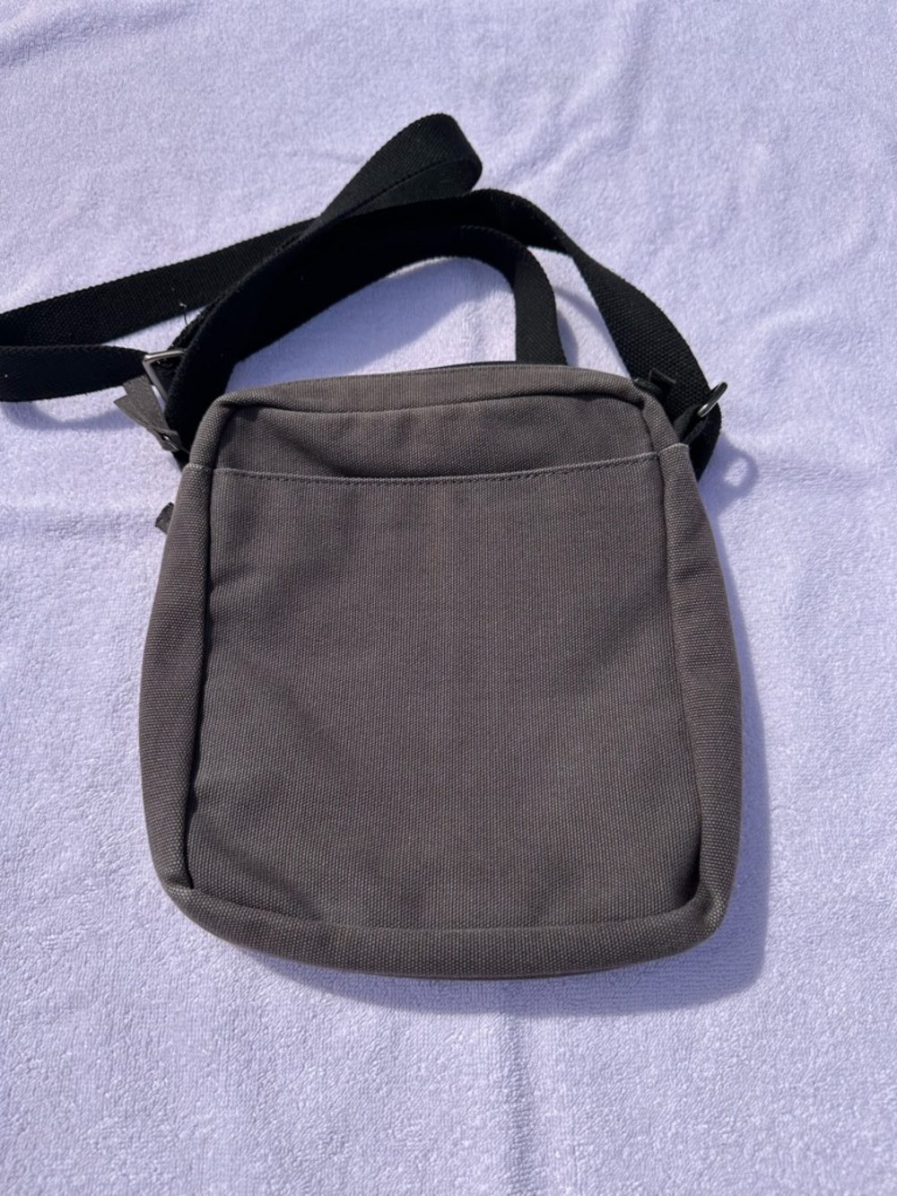 Duluth Trading Co Gray Crossbody Sling Bag - Picture 4 of 4
